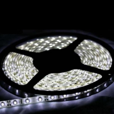 Banda LED SMD 5m 270 LEDuri Albe cu Telecomanda si Transformator