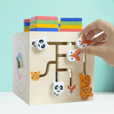 Cub educativ copii multifunctional Lemn 14.5cm sortare forme, cifre, animale CWT
