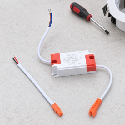 Driver LED 1-3W Curent Constant 300mA Conector Rapid J0301NA DALBI 7D008 XXM