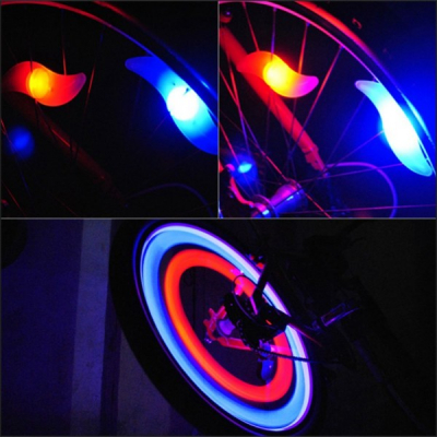Set 4 Lumini Hot Wheels LED Multicolor Decorativ pentru Spite Bicicleta
