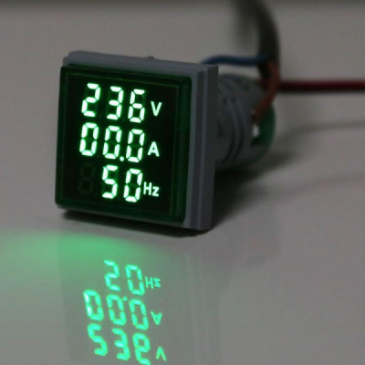 Indicator Digital 3in1 AC , Voltmetru, Ampermetru, Frecventa Div.Culori