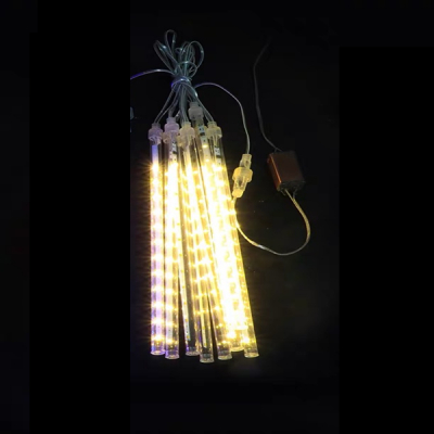 Instalatii Luminoase Craciun 4m 8 Turturi 30cm LEDuri Alb Cald TO