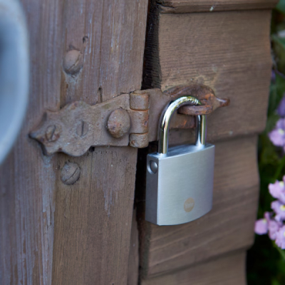 Lacat din alama cu finisaj cromat Yale Y120B/40/125/1 40mm MNR7065