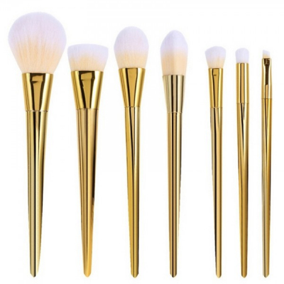 Set 7 Pensule Profesionale pentru Machiaj  cu Maner Auriu MG7GOLD