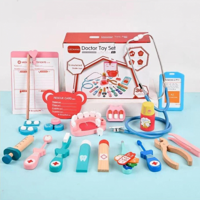 Set trusa doctor dentist din lemn cu 24 piese CWT