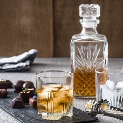 Set Whiskey 6 pahare 285ml si Decantor 1l Sticla Bormioli Selecta DNC49282