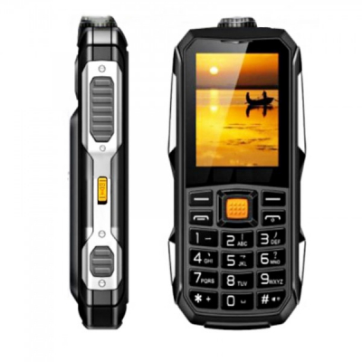 Telefon Mobil Design Militar Dual SIM cu Lanterna, Camera, USB, SD Card