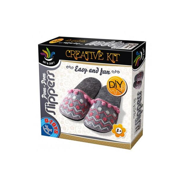 DToys Set Creatie Papucei de Casa POM-POM SLIPPERS