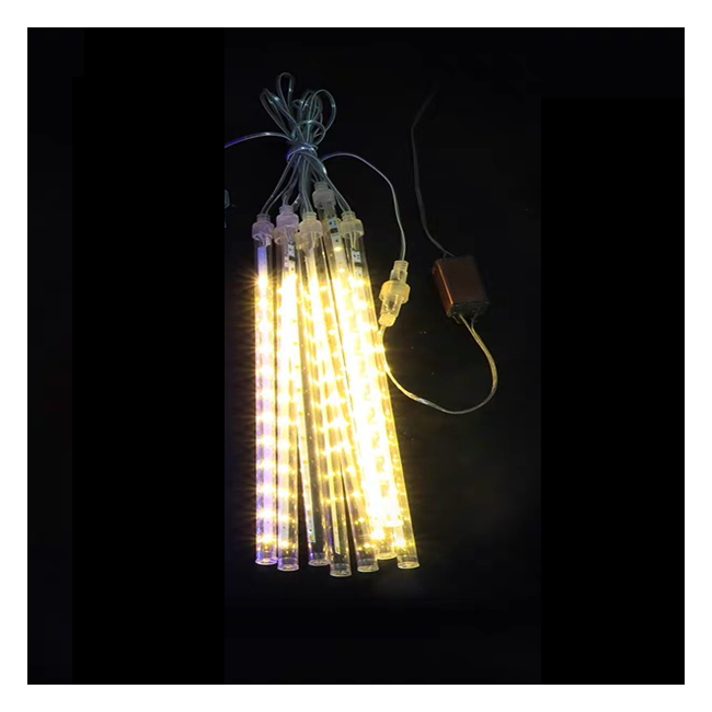Instalatii Luminoase Craciun 4m 8 Turturi 30cm LEDuri Alb Cald TO